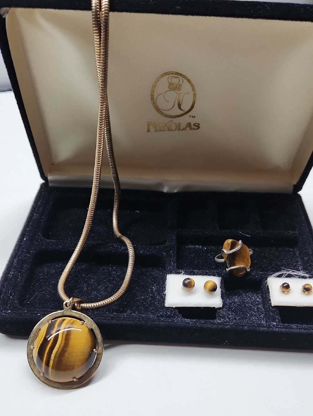 Gold-Tone Tiger's Eye Pendant Necklace - Brown